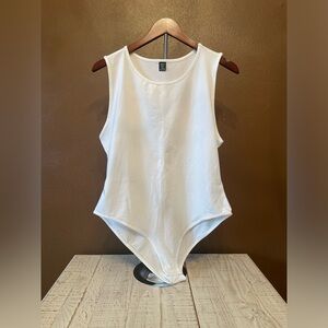 SHEIN Curve White Tank Top